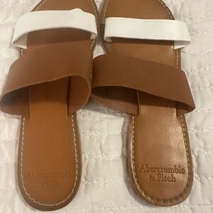 Abercrombie & Fitch Tan and White Sandals